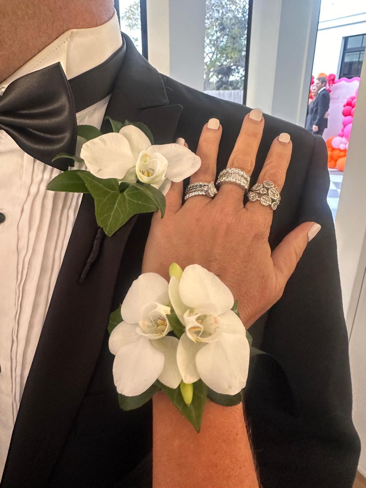 Category B corsage 4